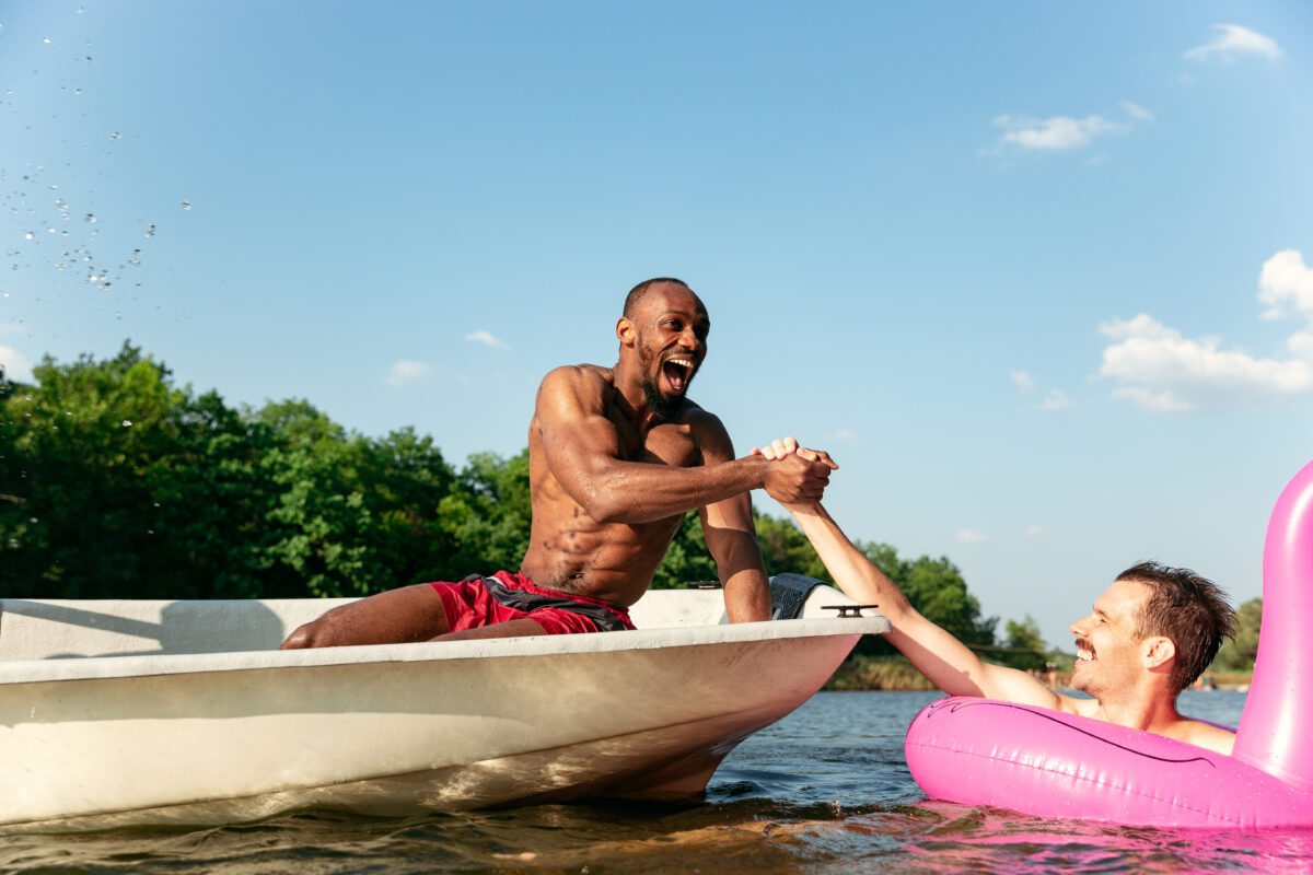 Mental health benefits of traveling on boat